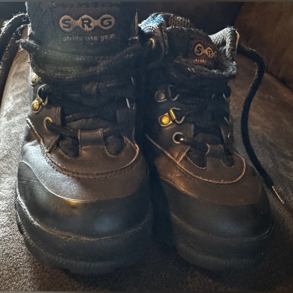 Kids boots